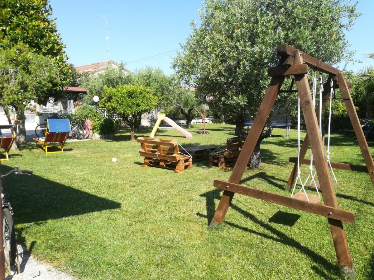 Le Magnolie B&B Roseto Degli Abruzzi Exteriör bild